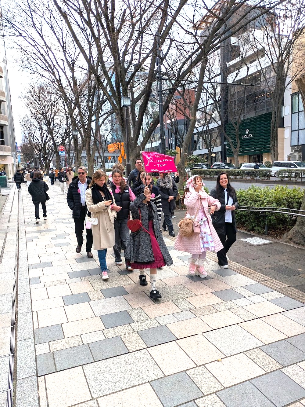 walking harajuku